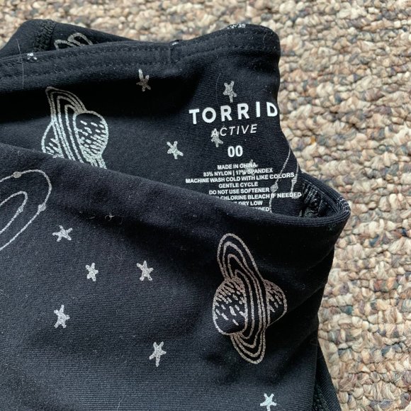 Torrid Space Leggings Size 6 (00) - Picture 2 of 3